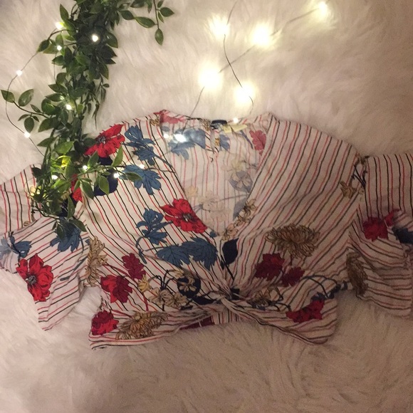 Japna Tops - Stripped Cropped Floral Shirt